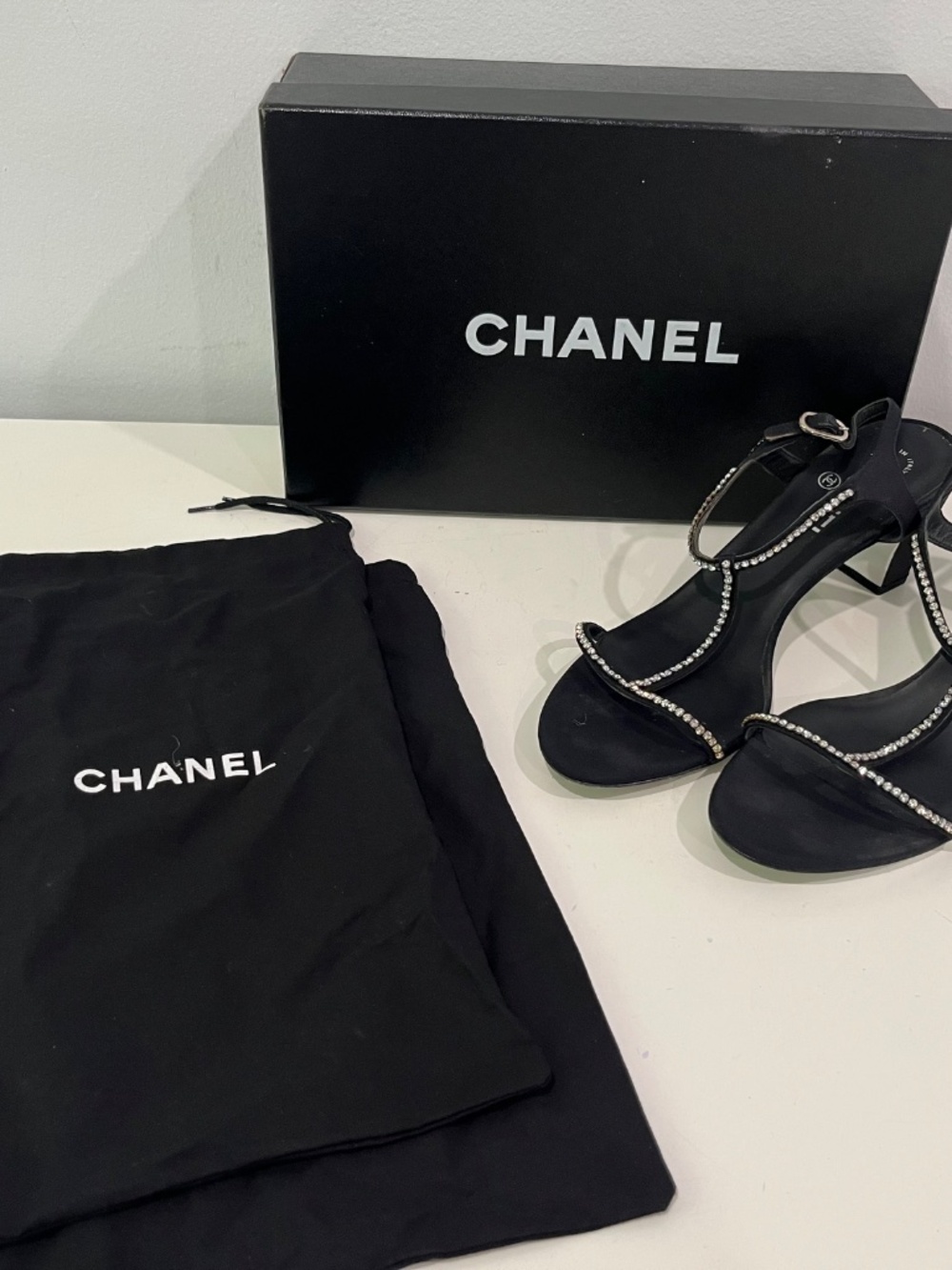Chanel Interlocking CC Logo Black Satin T-Strap Crystal Embellished Heels EU 39 - Picture 4 of 11